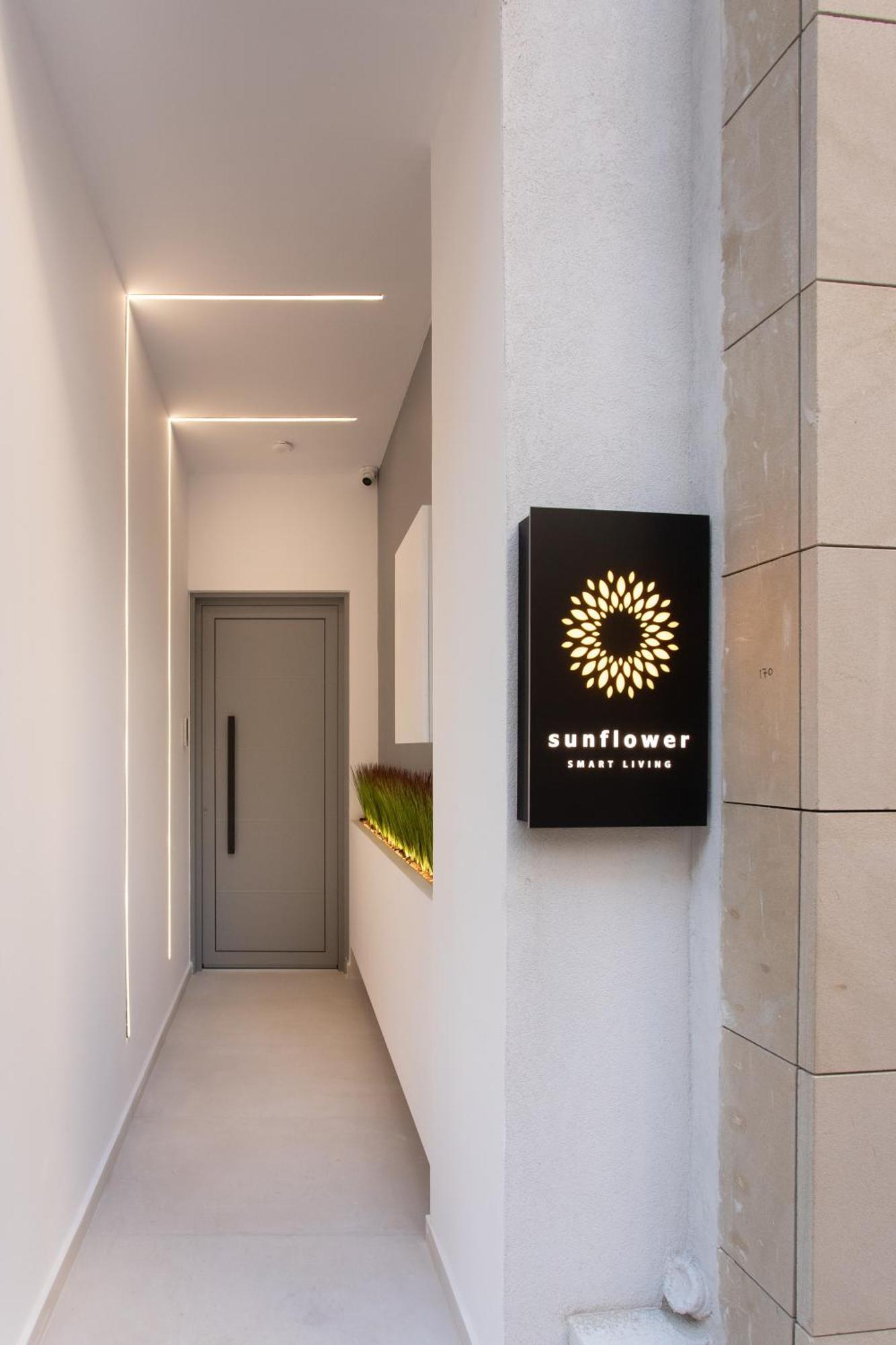 Sunflower Smartliving Suites Kandiye Dış mekan fotoğraf