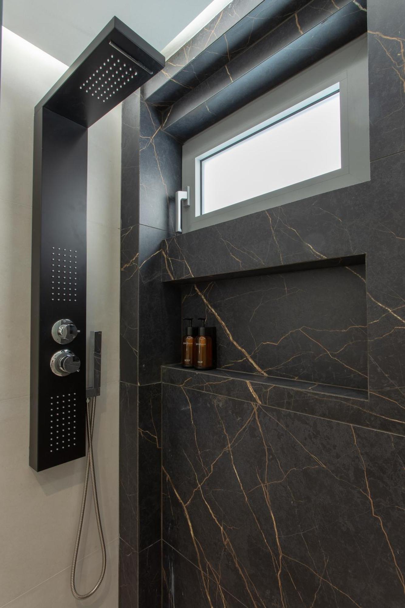 Sunflower Smartliving Suites Kandiye Dış mekan fotoğraf